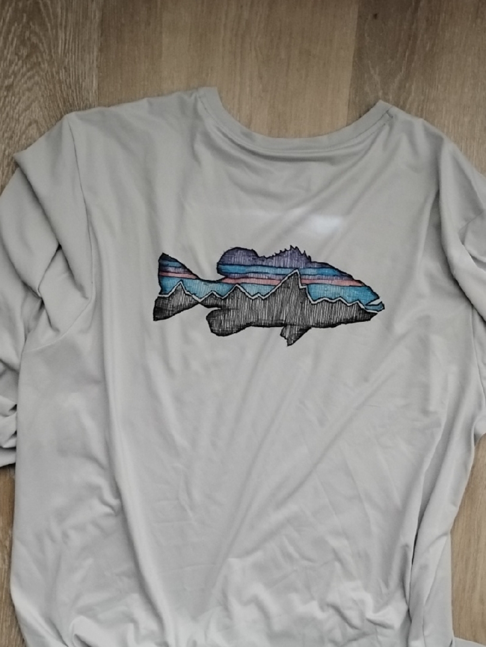 Patagonia Light Gray Long-Sleeve Shirt with Blue and Purple Fish Graphic